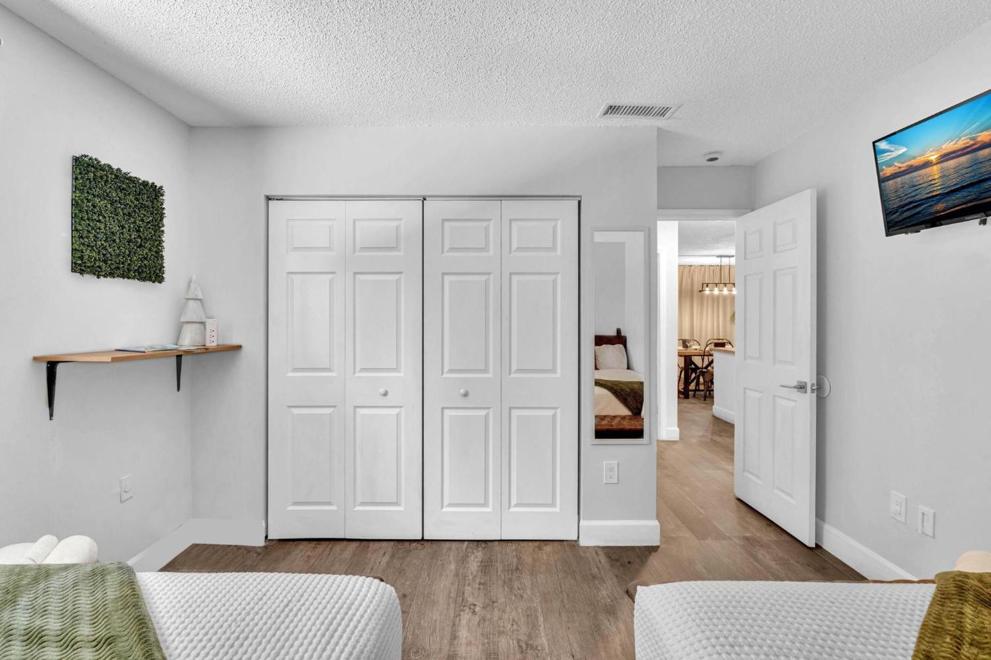 Estelo'S Place - Modern Townhouse With King Bed, Only 5 Min From The Airport! Miami Exteriér fotografie